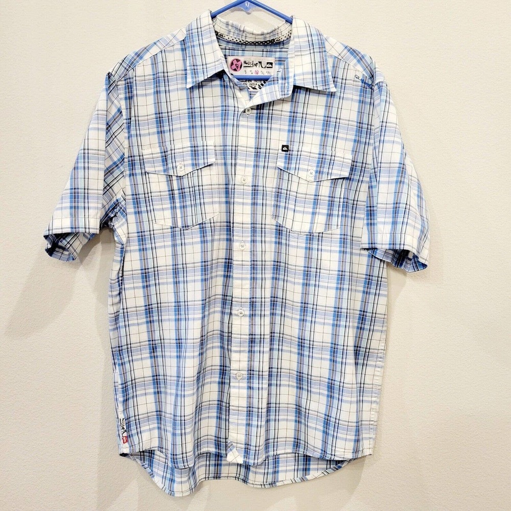 Quiksilver Button Up Down Shirt Blue Plaid Pattern Short Sleeve Men’s Size L